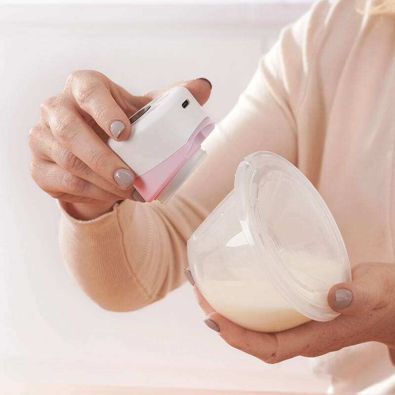 Breast Pumps and Feeding, Wearable Hands Free Breast Pumps